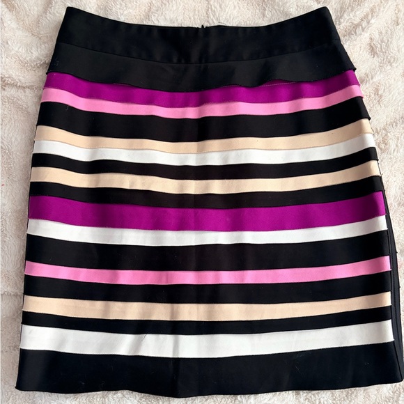 White House Black Market Dresses & Skirts - Colorful White House/ Black Market Pencil Skirt - Size 2